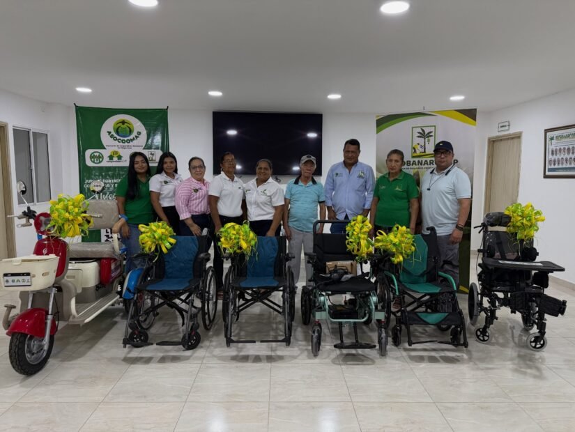 Asocoomag y cooperativas bananeras entregan ayudas técnicas a beneficiarios de Zona Bananera